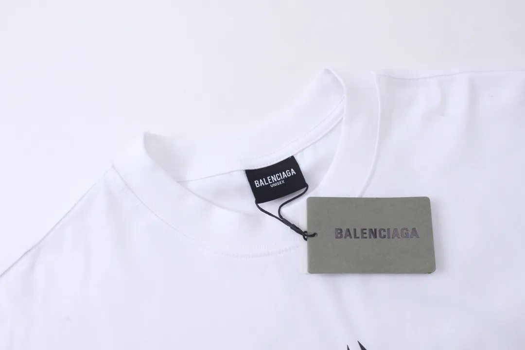 【 . Quality】BALENCI*GA/ .2024New Arrival.Classic LOGO T . . Authentic ， ！ ZP . 260 ， . ， ，。 。Classic ， ， ， 。 . ， ， ， OS . Same Style ：BL 223209 ：Dark Blue ，White Size：XS L